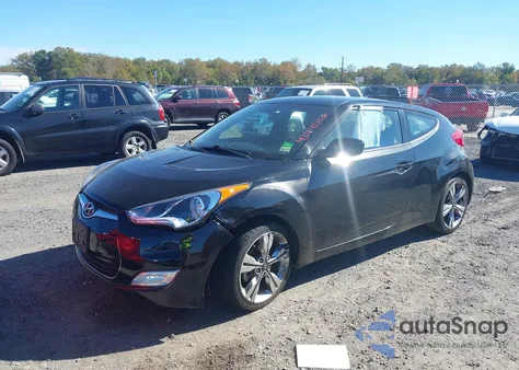 2017 Hyundai Veloster Value Edition z USA, uszkodzony, nr VIN KMHTC6AD9HU324489